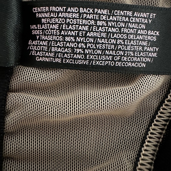 Vintage Y2K Victoria's Secret Garter Belt - Picture 4 of 4